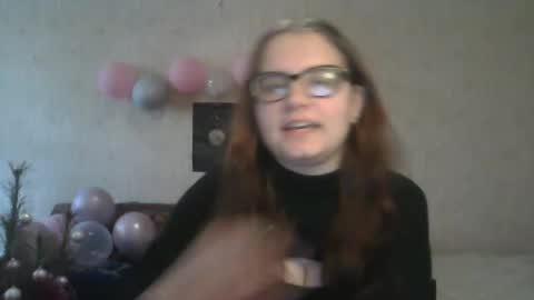 Snapshot of miyabe chatting on 27, 2, 2025 Milana online show from 27, 2, 2025