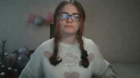 Snapshot of miyabe chatting on 1, 3, 2025 Milana online show from 1, 3, 2025