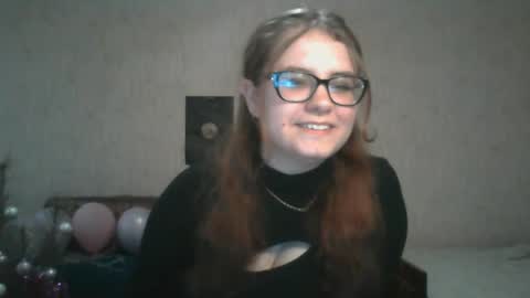 Snapshot of miyabe chatting on 6, 3, 2025 Milana online show from 6, 3, 2025