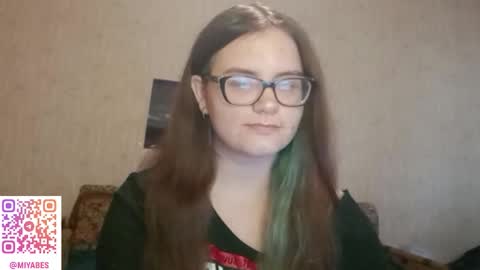 Snapshot of miyabe chatting on 13, 9, 2025 Milana online show from 13, 9, 2025