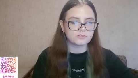 Snapshot of miyabe chatting on 16, 9, 2025 Milana online show from 16, 9, 2025