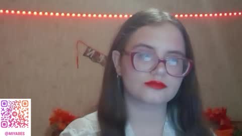 Snapshot of miyabe chatting on 7, 11, 2025 Milana online show from 7, 11, 2025