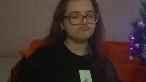 Snapshot of miyabe chatting on 10, 1, 2026 Milana online show from 10, 1, 2026