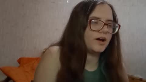 Snapshot of miyabe chatting on 2, 2, 2026 Milana online show from 2, 2, 2026