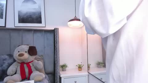 Snapshot of miyu_komori chatting on 28, 3, 2026 miyu_komori online show from 28, 3, 2026