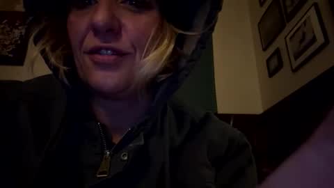 Mizz Storm online show from 4, 2, 2026