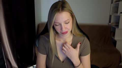 Snapshot of mmm_banana chatting on 20, 1, 2025 Lili online show from 20, 1, 2025