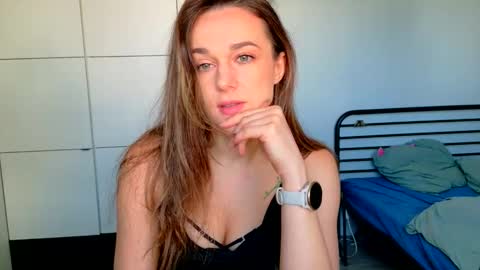 mmminnie online show from 22, 3, 2026