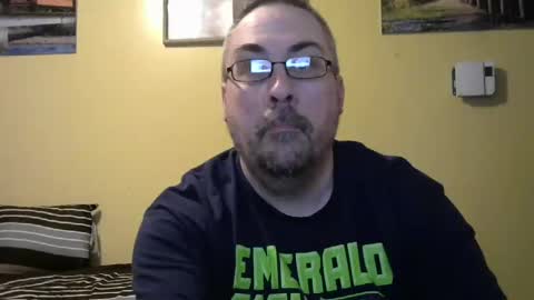 Snapshot of mmr4545 chatting on 20, 4, 2026 mark online show from 20, 4, 2026