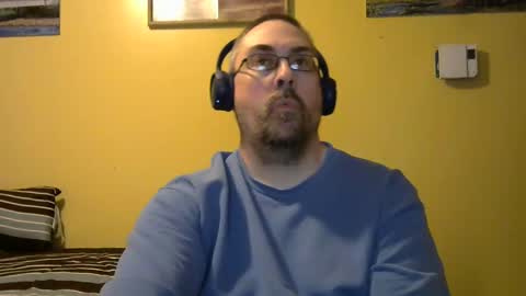 Snapshot of mmr4545 chatting on 28, 4, 2026 mark online show from 28, 4, 2026