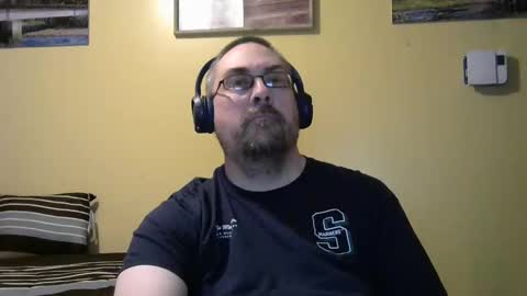 Snapshot of mmr4545 chatting on 30, 4, 2026 mark online show from 30, 4, 2026