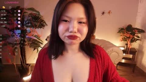 Snapshot of moana_light chatting on 22, 10, 2025 hey meet with me online show from 22, 10, 2025