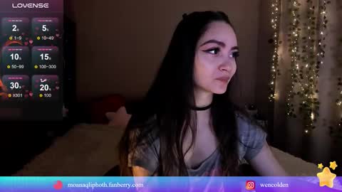 Snapshot of moana_meow chatting on 5, 12, 2025 Moana meow online show from 5, 12, 2025