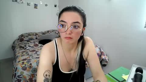 Snapshot of mocca_117 chatting on 19, 11, 2025 Sam online show from 19, 11, 2025