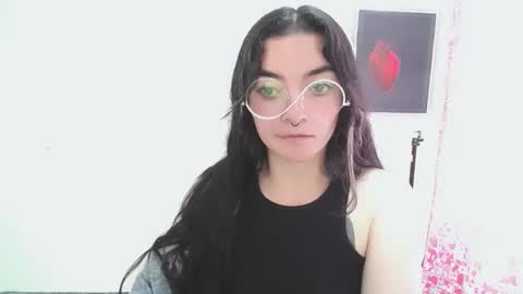 Snapshot of mocca_117 chatting on 27, 5, 2026 Sam online show from 27, 5, 2026