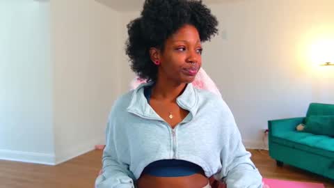 Snapshot of mochamimi chatting on 24, 10, 2025 Mocha BDAY JAN 13 online show from 24, 10, 2025