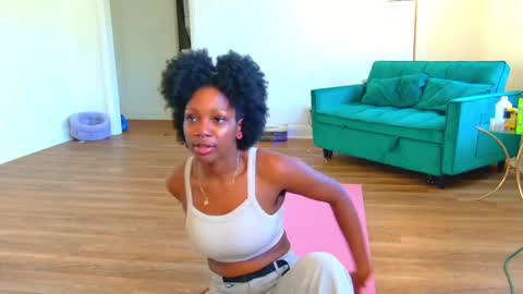 Snapshot of mochamimi chatting on 25, 10, 2025 Mocha BDAY JAN 13 online show from 25, 10, 2025