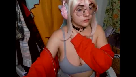 Snapshot of mochi_rainbow chatting on 16, 1, 2025 The Mochi Rainbow Variety Show online show from 16, 1, 2025