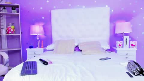 Sophia  online show from 7, 1, 2025