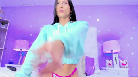 Sophia  online show from 7, 1, 2025