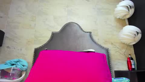 Sophia  online show from 17, 4, 2026