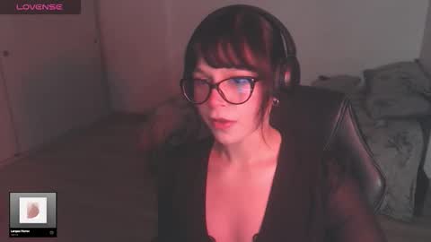 Snapshot of modjo_ chatting on 17, 12, 2025 Modjo online show from 17, 12, 2025