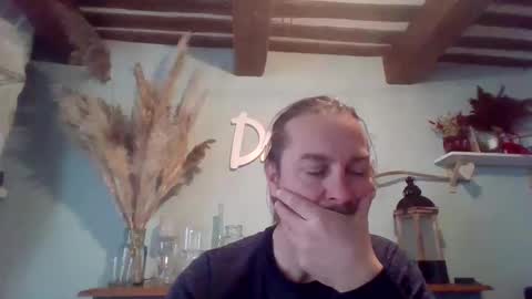 Julien online show from 27, 1, 2025