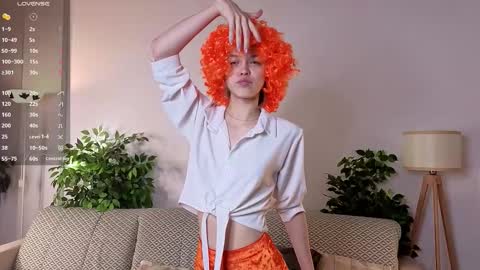 Laura online show from 28, 11, 2025