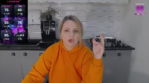 Snapshot of mojjo_erika chatting on 4, 2, 2026 erika online show from 4, 2, 2026