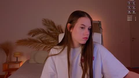 Molly online show from 12, 12, 2024