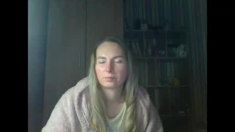 molly971345 online show from 4, 2, 2026