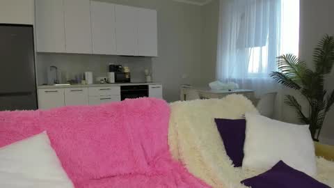 Snapshot of molly_555 chatting on 19, 11, 2025 Sima online show from 19, 11, 2025