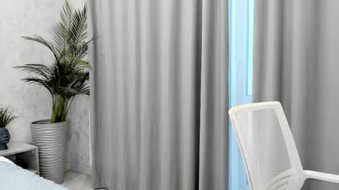 Snapshot of molly_555 chatting on 30, 11, 2025 Sima online show from 30, 11, 2025