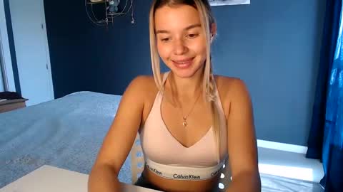 Molly online show from 13, 1, 2025