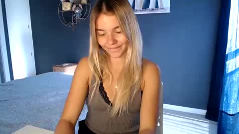 Molly online show from 14, 1, 2025