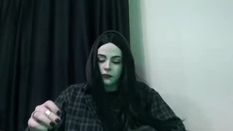 Molly Crow online show from 5, 2, 2026