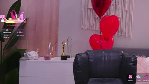 Molly online show from 10, 3, 2026