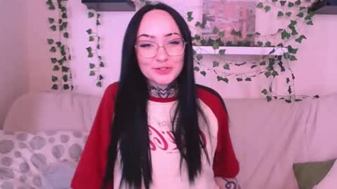 molly_kisss online show from 14, 9, 2025