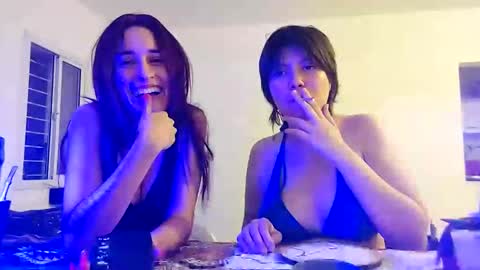 Snapshot of molly_popp chatting on 23, 2, 2025 Molly Pop online show from 23, 2, 2025