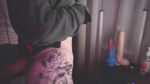 Snapshot of molly_royse chatting on 16, 1, 2025 I have new photos come and see with love Molly online show from 16, 1, 2025