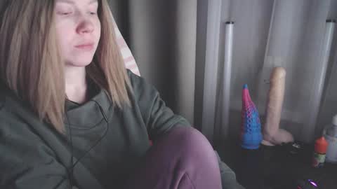 Snapshot of molly_royse chatting on 17, 1, 2025 I have new photos come and see with love Molly online show from 17, 1, 2025