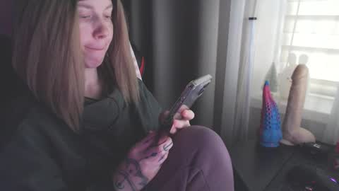 Snapshot of molly_royse chatting on 17, 1, 2025 I have new photos come and see with love Molly online show from 17, 1, 2025