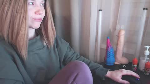 Snapshot of molly_royse chatting on 18, 1, 2025 I have new photos come and see with love Molly online show from 18, 1, 2025