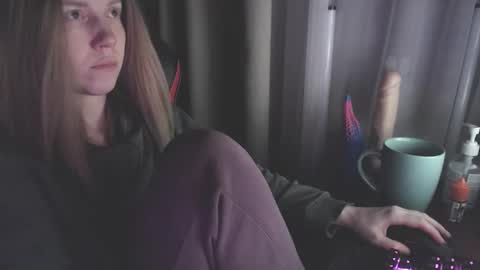 Snapshot of molly_royse chatting on 20, 1, 2025 I have new photos come and see with love Molly online show from 20, 1, 2025