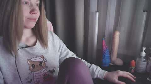 Snapshot of molly_royse chatting on 23, 1, 2025 I have new photos come and see with love Molly online show from 23, 1, 2025