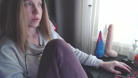 Snapshot of molly_royse chatting on 26, 1, 2025 I have new photos come and see with love Molly online show from 26, 1, 2025