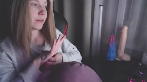 Snapshot of molly_royse chatting on 26, 1, 2025 I have new photos come and see with love Molly online show from 26, 1, 2025