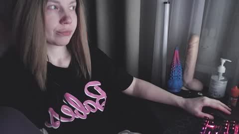 Snapshot of molly_royse chatting on 4, 2, 2025 I have new photos come and see with love Molly online show from 4, 2, 2025