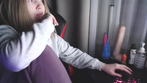 Snapshot of molly_royse chatting on 10, 2, 2025 I have new photos come and see with love Molly online show from 10, 2, 2025