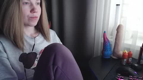Snapshot of molly_royse chatting on 14, 2, 2025 I have new photos come and see with love Molly online show from 14, 2, 2025
